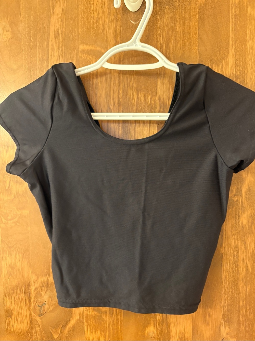 BlackMilk Short Sleeve Crop Top L